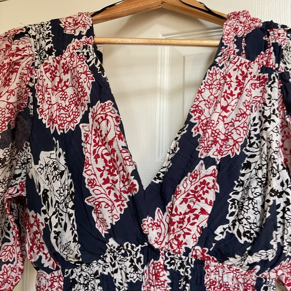 Set of 2 Francesca’s Floral Midi Dress NWT - Picture 5 of 6